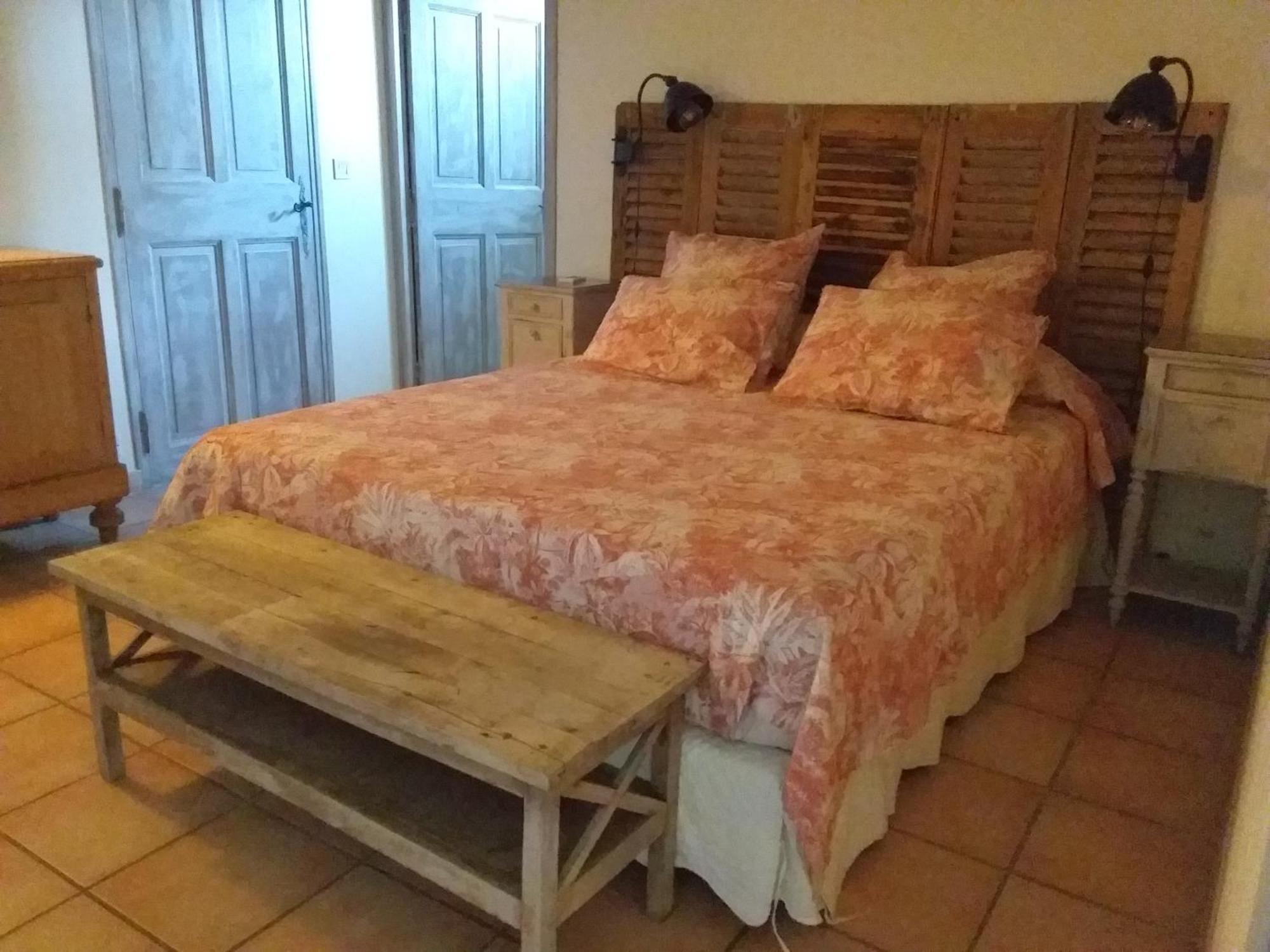 Chambre Pour 2 Personnes Avec Salle De Bain Privee Tourves Exterior foto